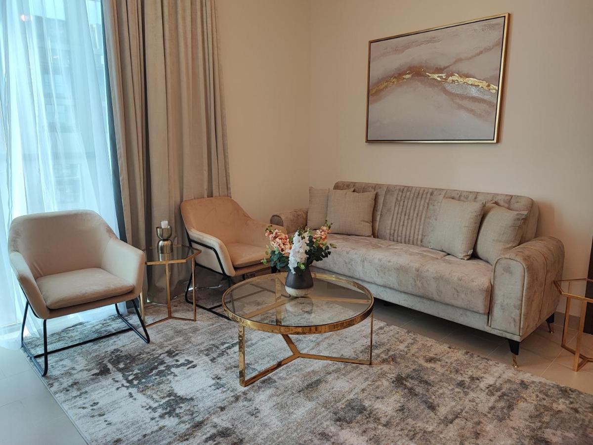 Beautiful 2 Bedroom Next To Business Bay - Sobha Creek Vista ดูไบ ภายนอก รูปภาพ
