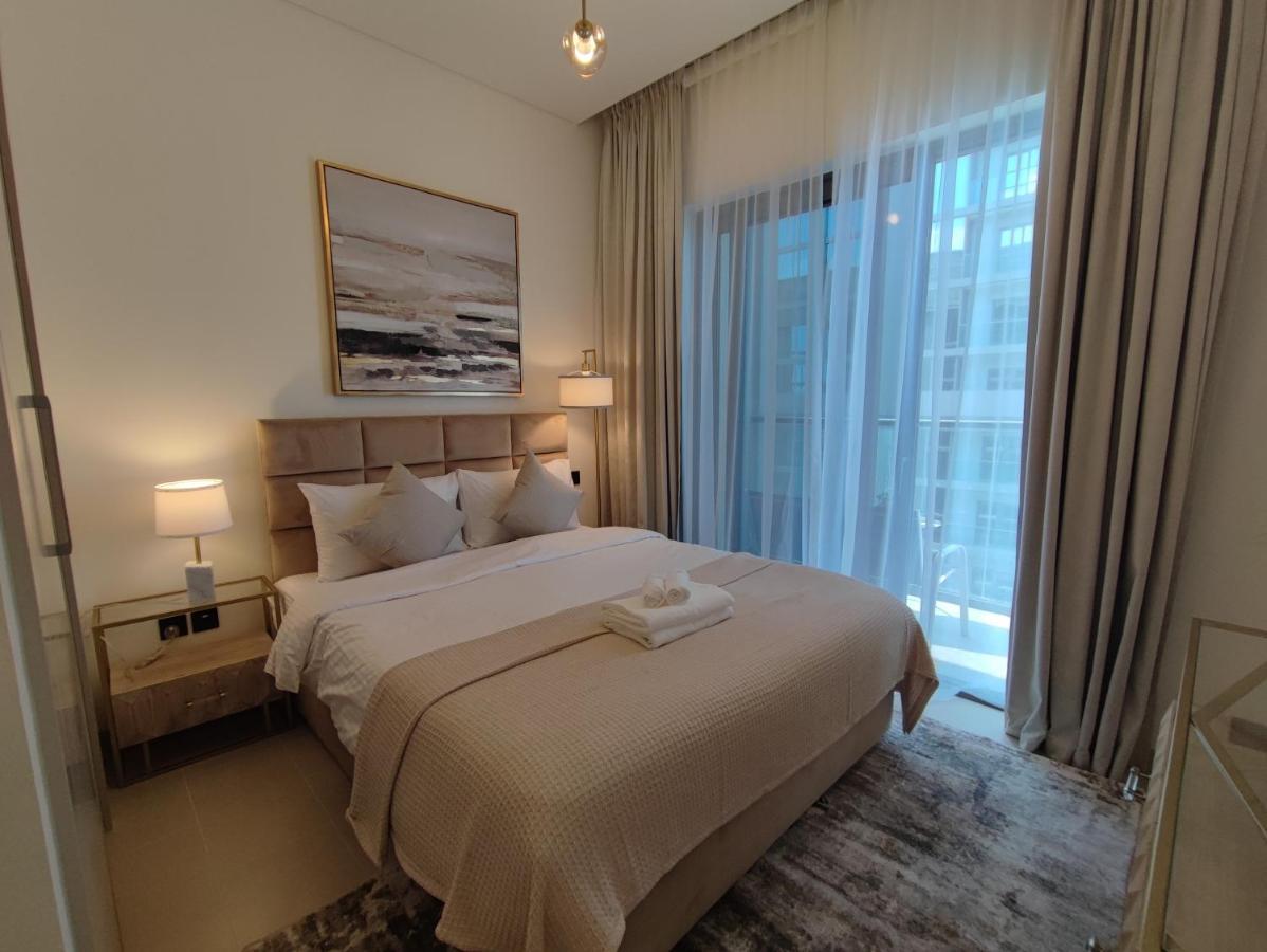 Beautiful 2 Bedroom Next To Business Bay - Sobha Creek Vista ดูไบ ภายนอก รูปภาพ