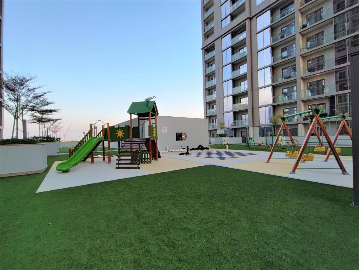Beautiful 2 Bedroom Next To Business Bay - Sobha Creek Vista ดูไบ ภายนอก รูปภาพ